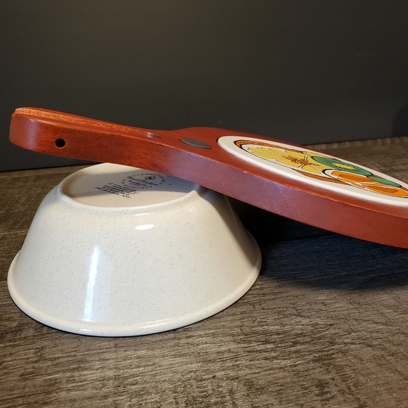 1970s Retro Fruit Design Wooden Cutting Board - Picture 4 of 4